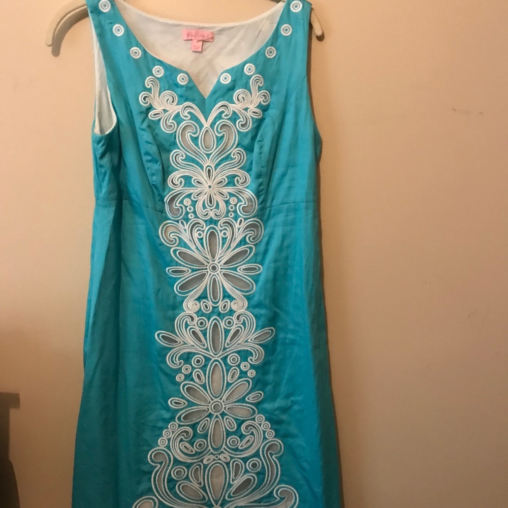 Lilly Pulitzer eyelet shift dress. Aqua, size 6